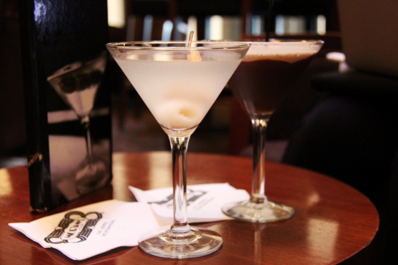 brasserie-EZE-min_martini_bar_lychee_chocolate_alcohol_liquor_happy_hour_happy-910161